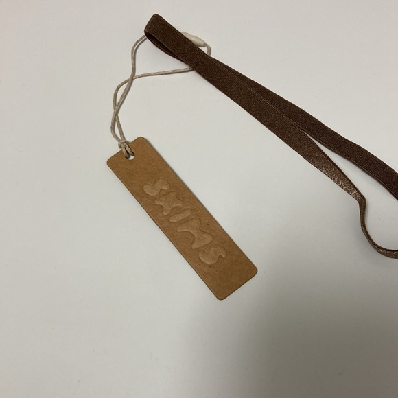 🤎🤎 SKIMS MICRO THONG 🤎🤎 - Picture 4 of 4